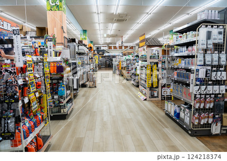 ユニディ狛江店 1階のDIY・工具関連売り場 東京都狛江市和泉本町 ユニディ狛江店 1階のDIY・工具関連売り場 東京都狛江市和泉本町 124218374