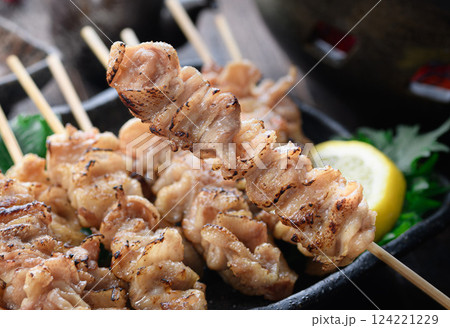 焼き鳥　（ 鶏皮　皮串 ）塩味 124221229