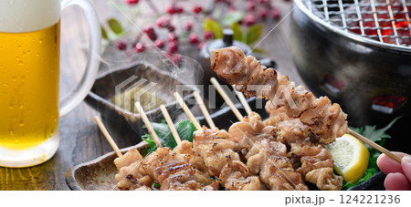 焼き鳥　（ 鶏皮　皮串 ）塩味 124221236