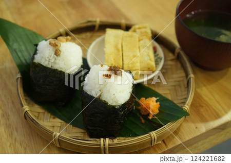 日本料理 おにぎり 124221682
