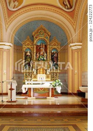 Main altar at the Church of the Visitation of the Blessed Virgin Mary in Vukovina, Croatia 124222773