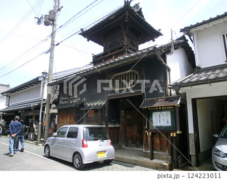 滋賀県長浜市の北国街道の浄琳寺 124223011