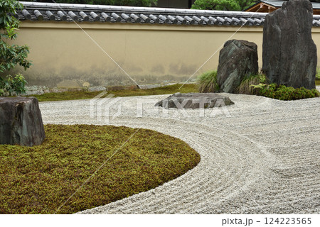 大徳寺塔頭　龍源院　一枝坦(京都市北区) 124223565