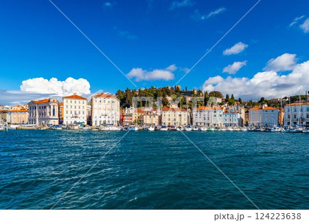 Cityscape of Piran, Slovenia. View of a small European coastal town 124223638