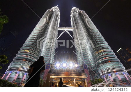 クアラルンプール　ペトロナスツインタワー 124224332