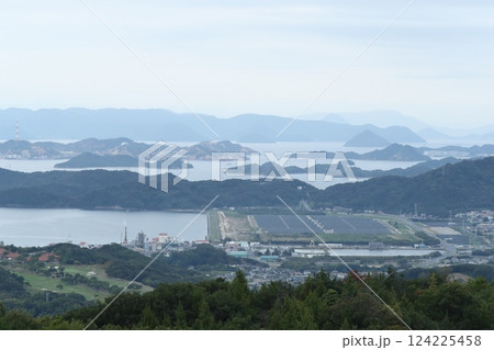 貝殻山からの玉野市 124225458