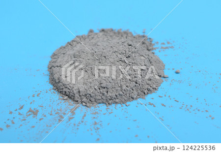 Zinc powder is a chemical element with the symbol Zn and atomic number 30. Zinc powder is a chemical element with the symbol Zn and atomic number 30. 124225536