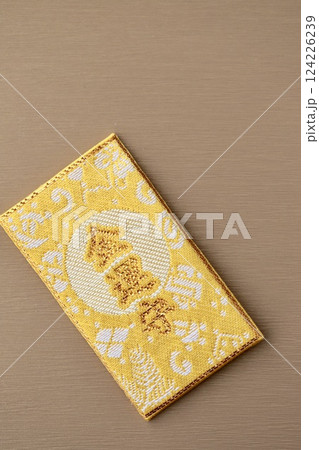 日本のお守り　お財布に入れる用の金運守 124226239