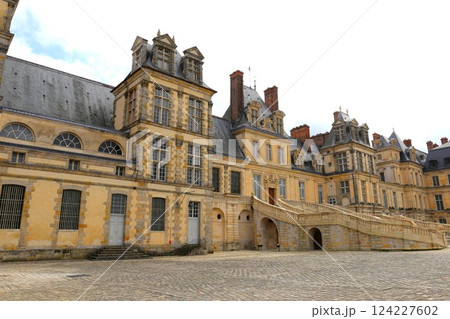 世界遺産フォンテーヌブロー宮殿 世界遺産フォンテーヌブロー宮殿 124227602