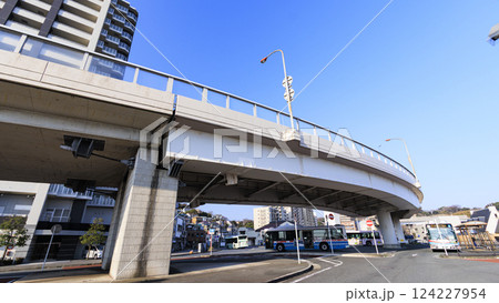 ヴェルニー公園の春 124227954