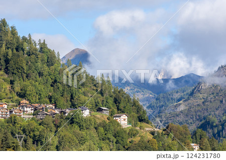 Italian Dolomite Alps town sunrise, Italy Italian Dolomite Alps town sunrise, Italy 124231780