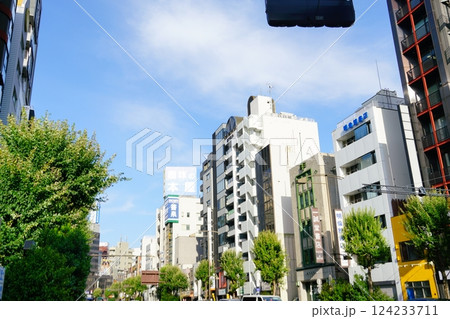 日本東京にある神保町の街並み 日本東京にある神保町の街並み 124233711