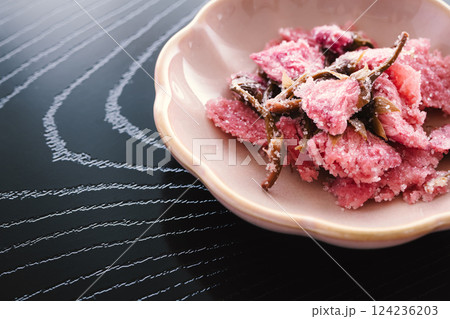 桜の塩漬け 桜の塩漬け 124236203