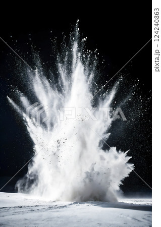 ダイナミックな白い粉の爆発 ダイナミックな白い粉の爆発 124240863