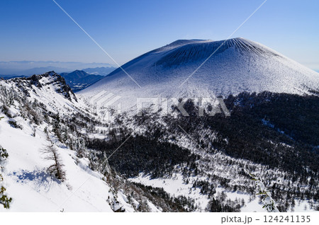 黒斑山から見る厳冬の浅間山（ガトーショコラ） 124241135