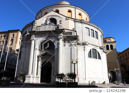 リエカの大聖堂　カーニバルで有名　イストラ半島　クロアチア　ヨーロッパ 124242296