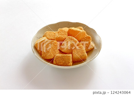 片栗粉で作ったきな粉わらび餅 片栗粉で作ったきな粉わらび餅 124243064