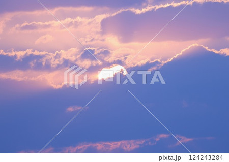 河原子海岸の朝日　3月中旬　　茨城県 124243284