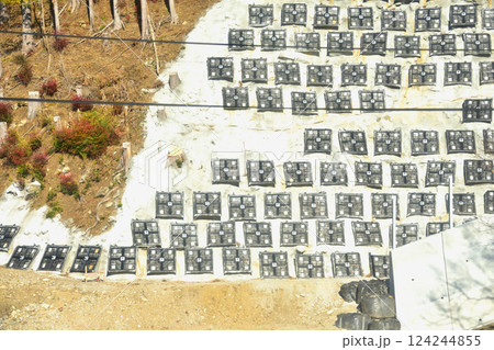 独立受圧板を用いた崖補強 独立受圧板を用いた崖補強 124244855