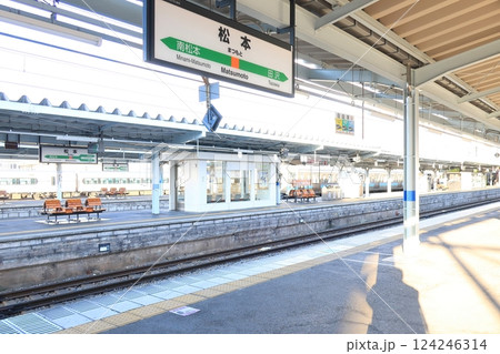 JR東日本松本駅の風景 124246314
