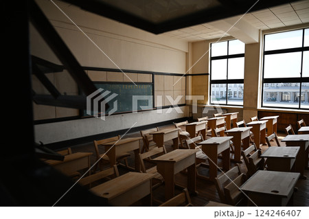 豊郷小学校旧校舎群 124246407