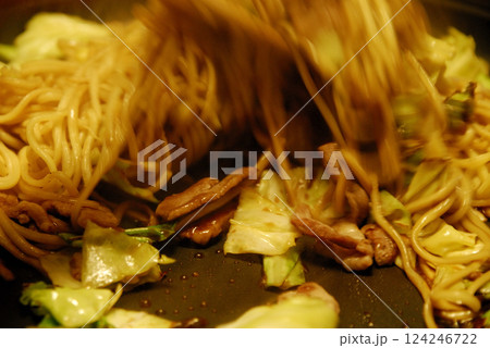 家で作る料理の過程 家で作る料理の過程 124246722