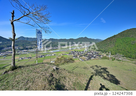 兵庫県養父市八鹿町　但馬朝倉城 　 朝倉氏の発祥の地 124247308