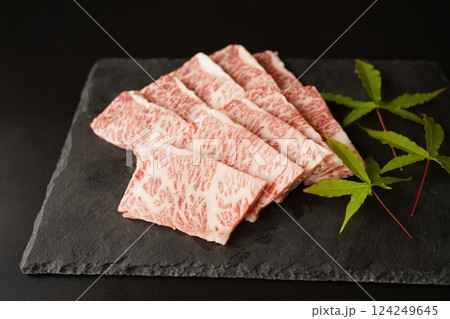 黒毛和牛カルビ 焼肉用 黒毛和牛カルビ 焼肉用 124249645