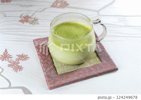 抹茶ラテ green tea Latee 124249678