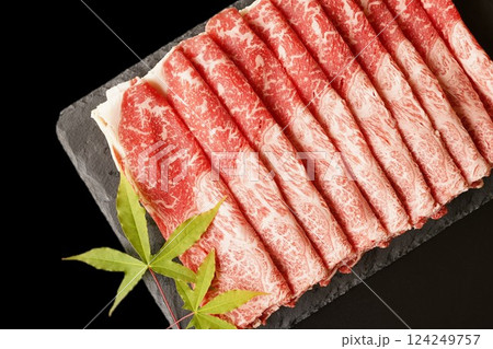 黒毛和牛特上うで肉 黒毛和牛特上うで肉 124249757