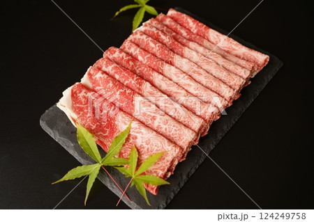 黒毛和牛特上うで肉 124249758