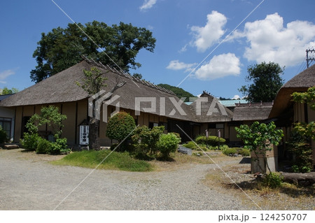会津若松の町並み 旧会津藩滝沢本陣跡 会津若松の町並み 旧会津藩滝沢本陣跡 124250707