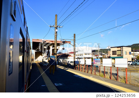 JR東海、御殿場線の岩沼駅から足柄駅までの車窓風景(2022年12月) JR東海、御殿場線の岩沼駅から足柄駅までの車窓風景(2022年12月) 124253656