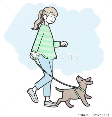 散歩する女性と小型犬 124258471