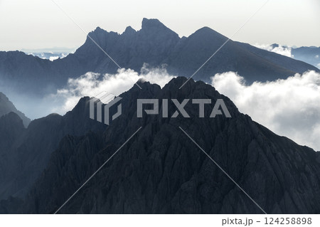 Panoramic view Nordlinger hut on Karwendel Hohenweg, Austria 124258898