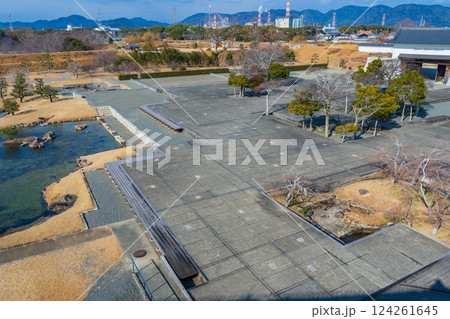 兵庫県赤穂市 赤穂城跡の本丸御殿跡と本丸庭園 兵庫県赤穂市 赤穂城跡の本丸御殿跡と本丸庭園 124261645