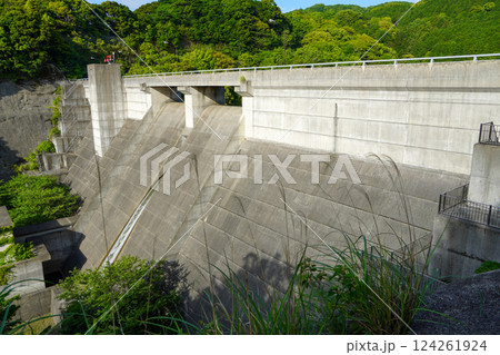 樋口ダム（重力式コンクリートダム） 124261924