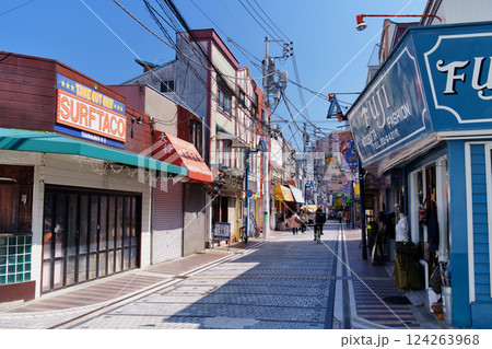 横須賀 どぶ板通り商店街 横須賀 どぶ板通り商店街 124263968