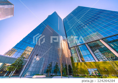 日本の東京都市景観 虎ノ門ヒルズステーションタワー（虎ノ門ヒルズ駅）横に港区立明舟公園誕生 124264284