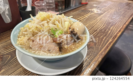 二郎系ラーメンと煮卵トッピング 二郎系ラーメンと煮卵トッピング 124264554
