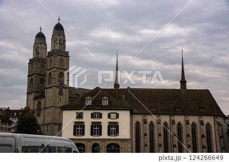 ヨーロッパのスイスで大自然の景色と街並み 124266649