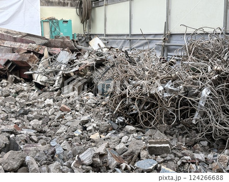 解体現場 demolition of abandoned buildings 124266688