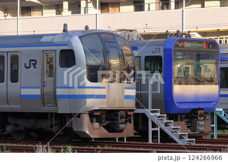 ［JO］横須賀線-総武快速線E217系電車・E235系電車 124266966