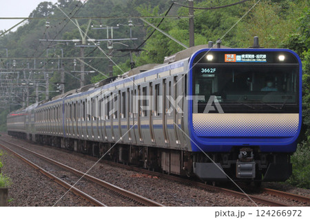 ［JO］成田線直通：総武快速線E235系電車（初期車：登場時の姿） 124266972