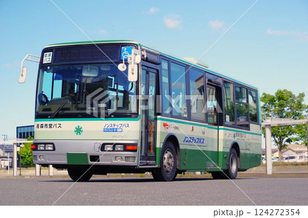 路線バス 青森市営バスの中型バス 三菱エアロミディ 路線バス 青森市営バスの中型バス 三菱エアロミディ 124272354