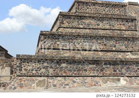 メキシコ「死者の日」年に一度のメキシコのお祭り リメンバーミーの世界とタコス&ピラミッド満喫旅 メキシコ「死者の日」年に一度のメキシコのお祭り リメンバーミーの世界とタコス&ピラミッド満喫旅 124273132