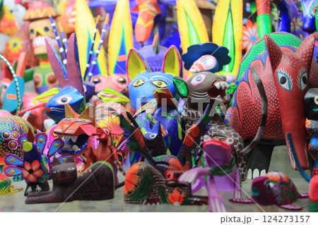 メキシコ「死者の日」年に一度のメキシコのお祭り　リメンバーミーの世界とタコス&ピラミッド満喫旅 124273157