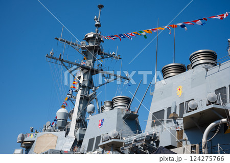 アメリカ海軍イージス艦　ベンフォールド　艦橋 124275766