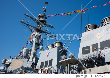 アメリカ海軍イージス艦　ベンフォールド　艦橋 124275768