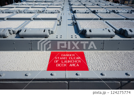アメリカ海軍イージス艦 ベンフォールド ミサイル発射装置 アメリカ海軍イージス艦 ベンフォールド ミサイル発射装置 124275774